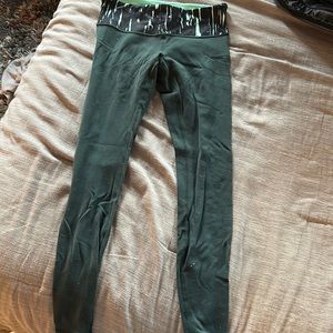 Lululemon reversible leggings